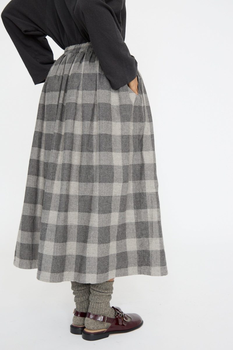 IchiAntiquites BlockCheckFlannelSkirt Gray Oroboro 8