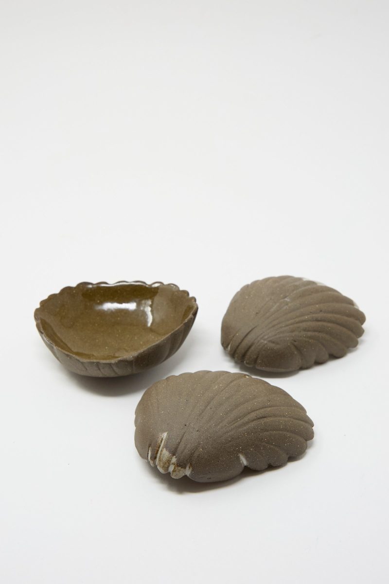 LostQuarry SmallCeramicShellDish Brown Oroboro 3