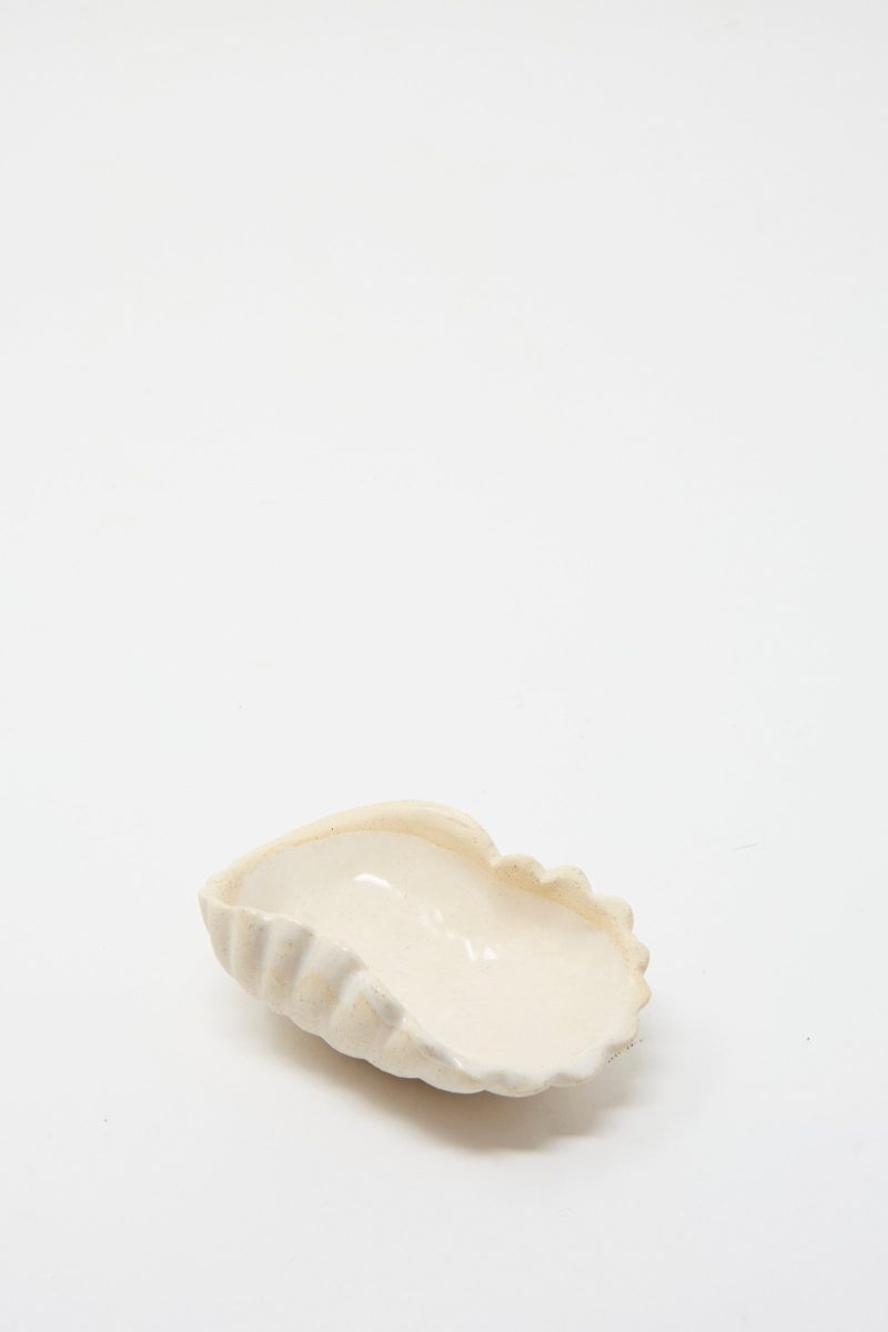 LostQuarry SmallCeramicShellDish Cream Oroboro 1