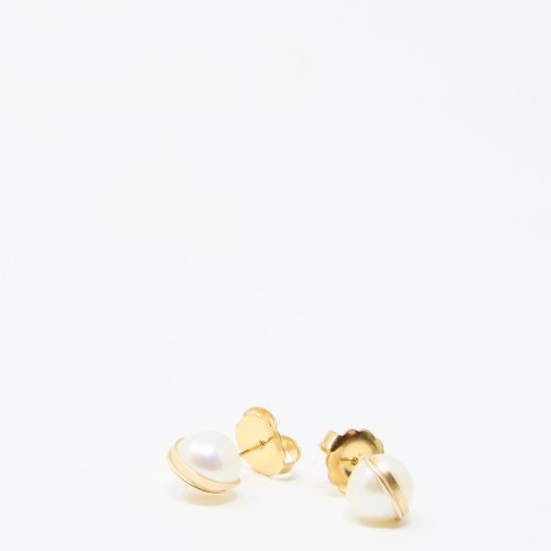 MaryMacGill GrandBaroquePearlStuds White Oroboro 2