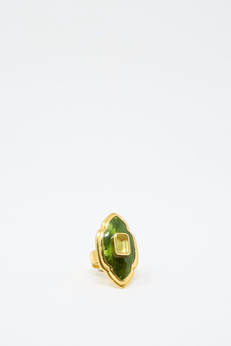 SofioGongli Ring Green Gold Oroboro 1 aa58530e ca3b 4998 a12b d84b05eedc7d