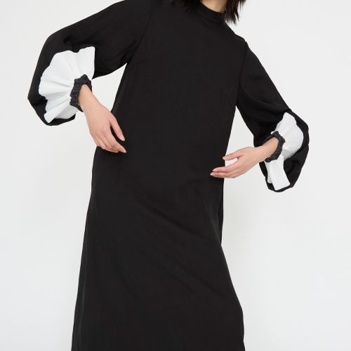 TogaArchives AcetateTwillPleatsDress Black Oroboro 2